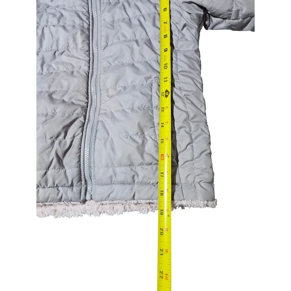 The North Face Girls Sz 6 Reversible Pink Warm Fuzzy Sherpa Lined Hooded Jacket - Picture 3 of 11